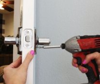 How to Install a Door Knob